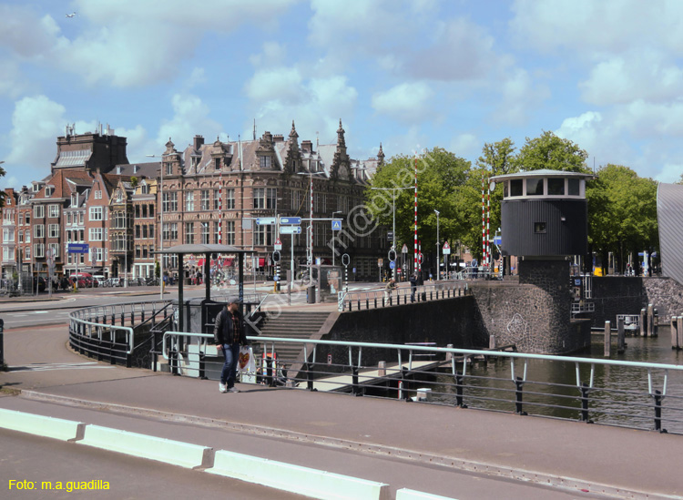 AMSTERDAM (126) Vista desde Prins Hendrikkade