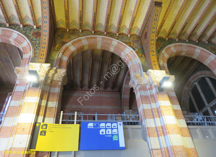 AMSTERDAM (146) Estacion Central