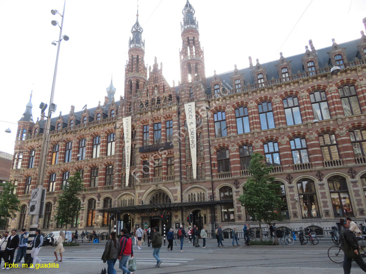 AMSTERDAM (276) Nieuwezijds Voorburgwal