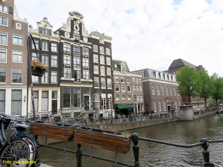 AMSTERDAM (283) Oudezijds Voorburgwal