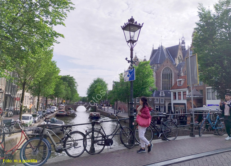 AMSTERDAM (298) Oudezijds Voorburgwal