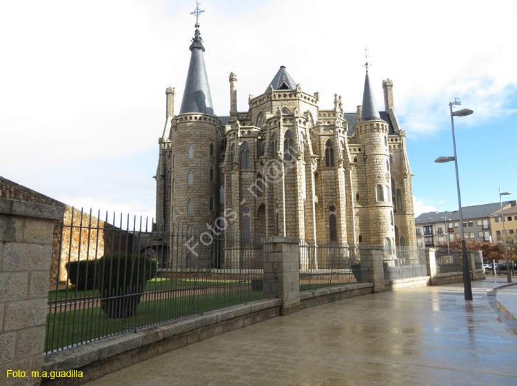 ASTORGA (178) Palacio de Gaudi