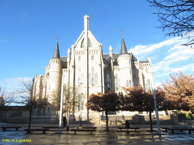 ASTORGA (181) Palacio de Gaudi