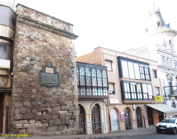 ASTORGA (198) Monumento Batallon Clavijo