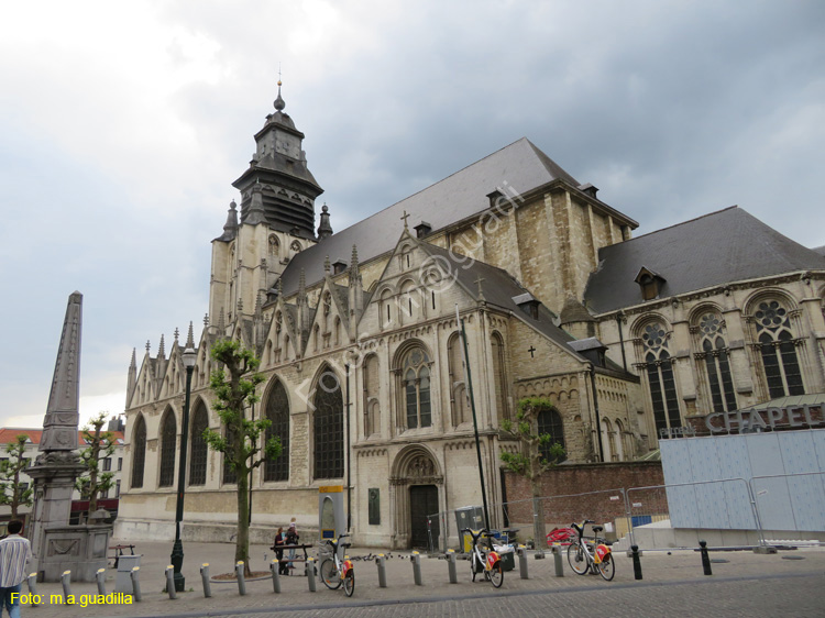BRUSELAS (125) Notre Dame de la Chapelle