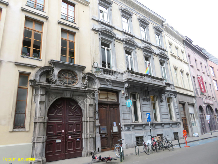 BRUSELAS (128) Rue du Poincon