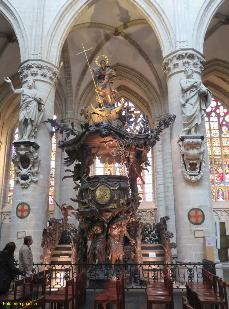 BRUSELAS (315) Catedral de San Miguel y Santa Gudula