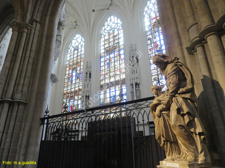 BRUSELAS (328) Catedral de San Miguel y Santa Gudula