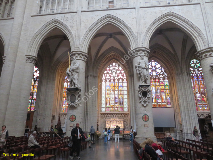 BRUSELAS (335) Catedral de San Miguel y Santa Gudula
