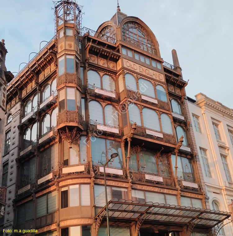 BRUSELAS (419)  cl. Koudenberg Old England - Museo