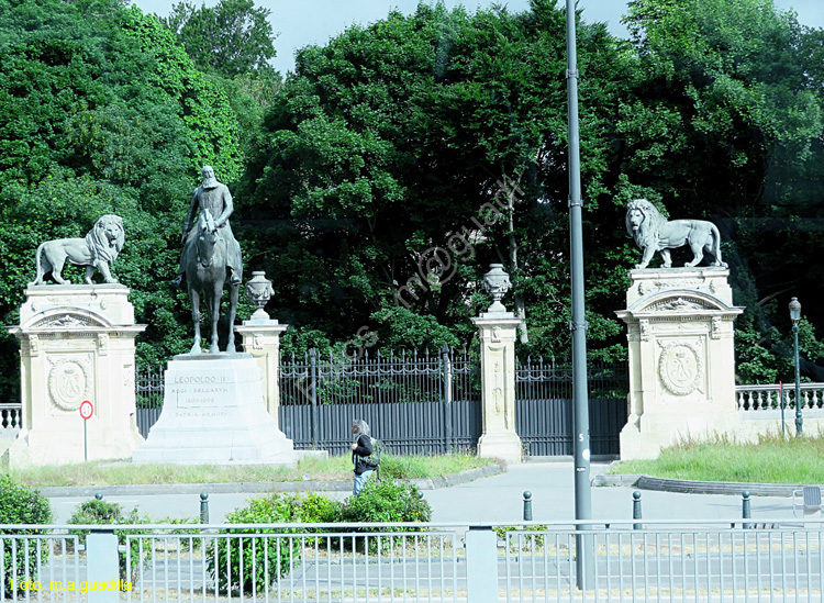 BRUSELAS (451) Estatua ecuestre de Leopoldo II