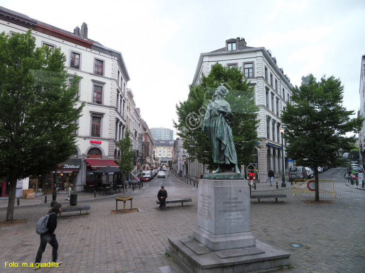 BRUSELAS (462) Place Saint-Jean - Reina Elisabeth