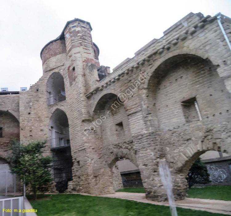 BRUSELAS (464) Muralla - Anneessenstoren