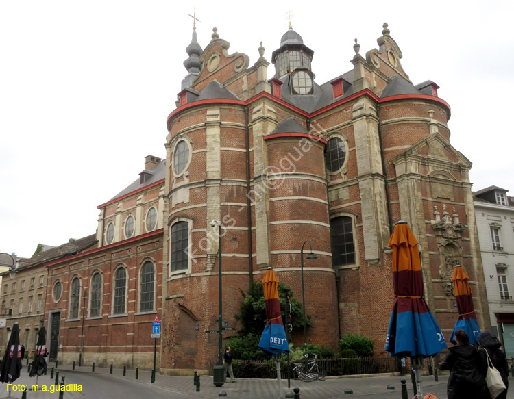 BRUSELAS (501) iglesia de Notre Dame ux Riches Claires