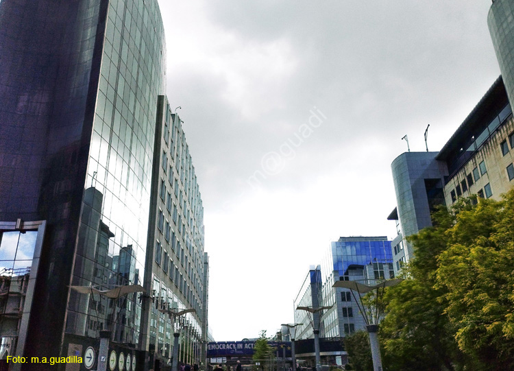 BRUSELAS (514) Edificios del Quartier Nord
