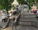BRUSELAS (384) Fuente de Charles Buls