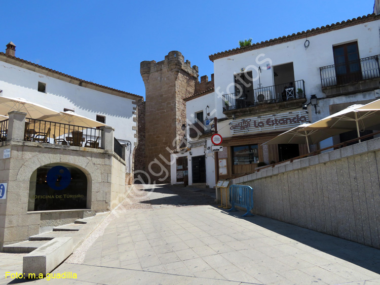 CACERES (110)