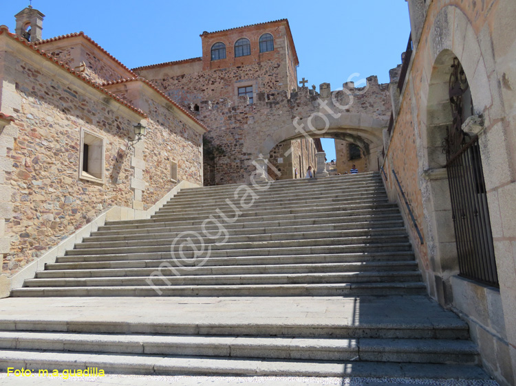 CACERES (112)