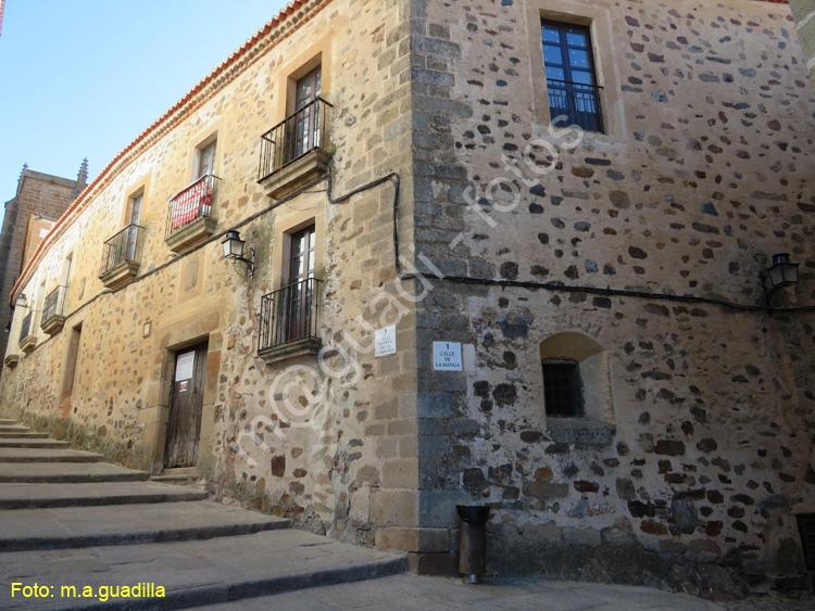 CACERES (174)