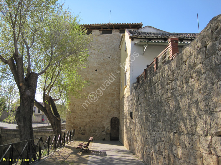 Dueñas (136) Puerta de la Ciudad - Ermita de los Remedios