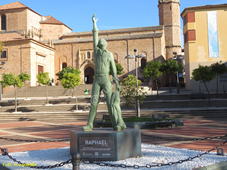 LINARES (108) Monumento a Raphael - Pza Ayuntamiento