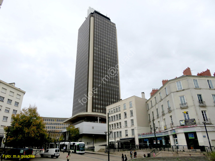 NANTES (402) Torre Bretaña