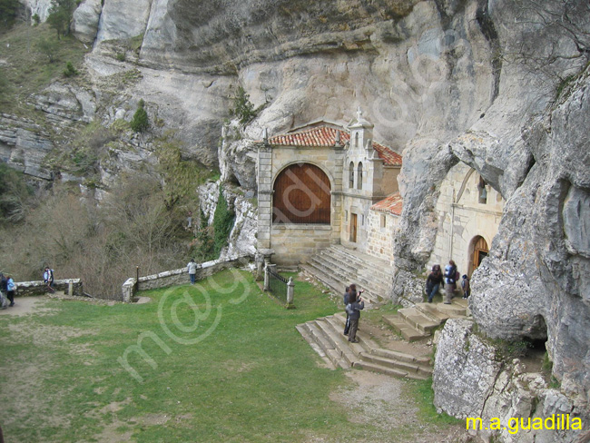 Ojo Guareña 009 - Cueva y Ermita de San Bernabe