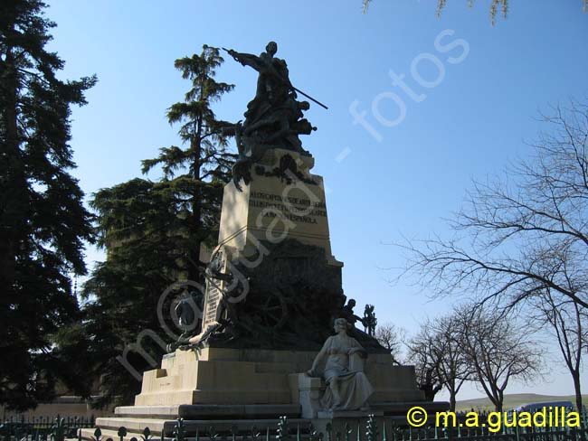 SEGOVIA - Monumento a Daoiz y Velarde 001