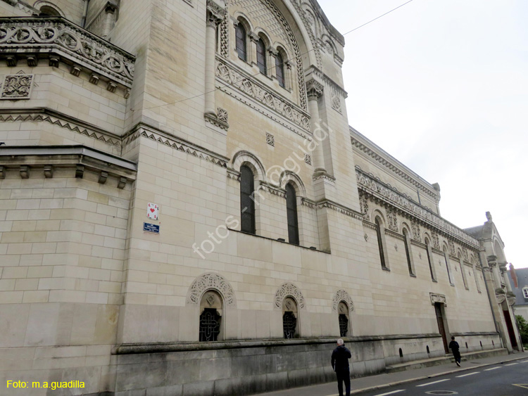 TOURS (208) Basilica Saint Martin