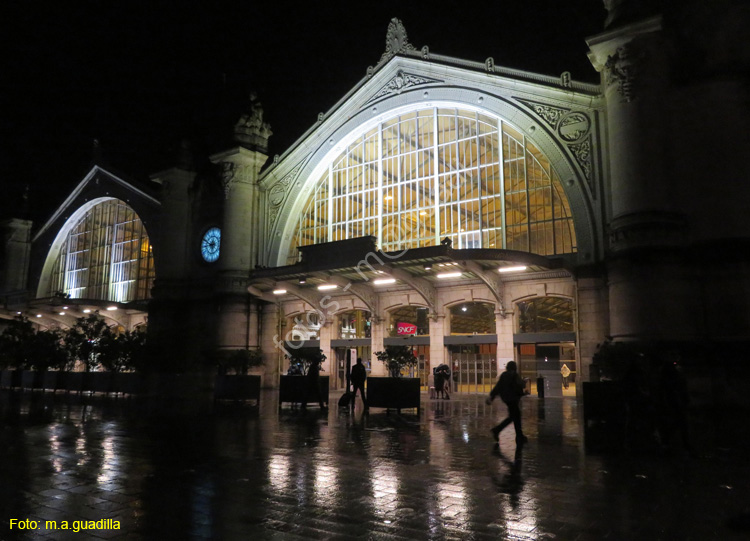 TOURS (297) Estacion