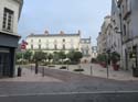 TOURS (341) Place de Chateauneuf