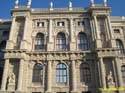 VIENA - Maria Theresien Platz y Museos de Historia Natural y Bellas Artes 007