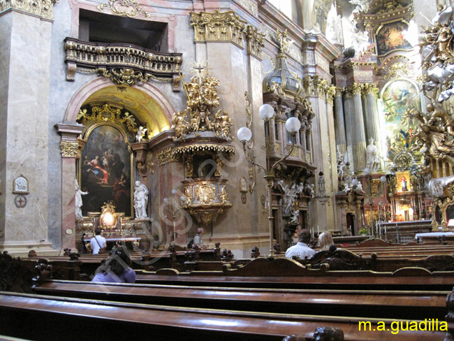 VIENA - Iglesia de San Pedro 019