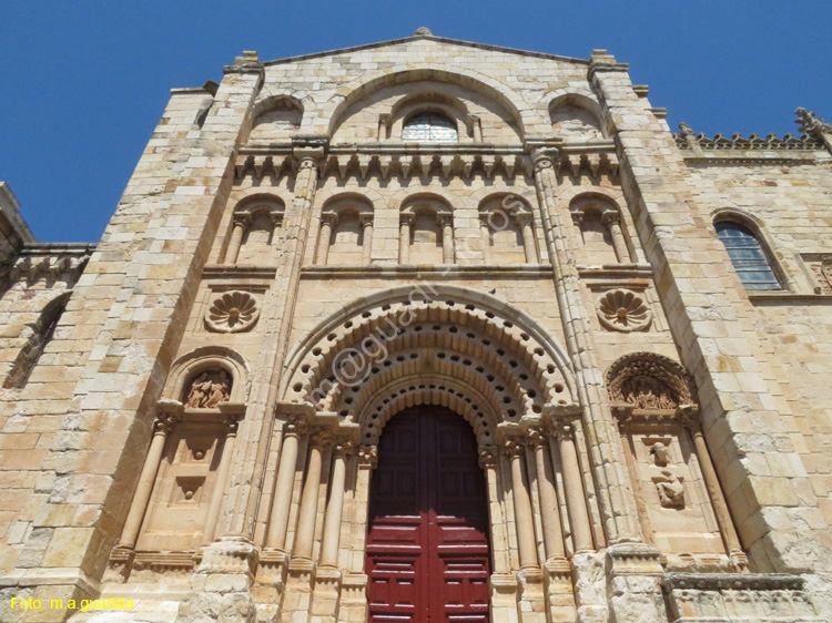 ZAMORA (391) Catedral - Puerta del Obispo