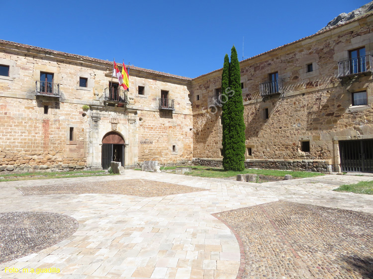 AGUILAR DE CAMPOO (101) Monasterio de Santa Maria la Real