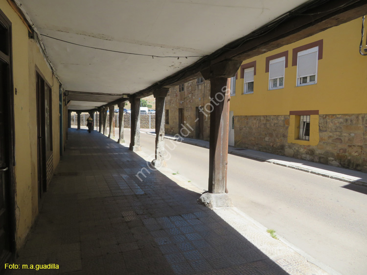 AGUILAR DE CAMPOO (153) Calle Modesto Lafuente