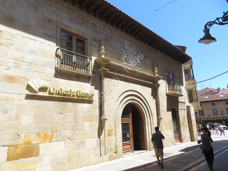 AGUILAR DE CAMPOO (172) Palacio de los Villalobos Solorzano