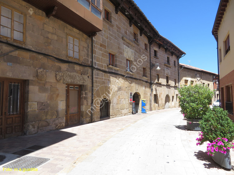 AGUILAR DE CAMPOO (246) Casa de Velarde y de Mier y Teran