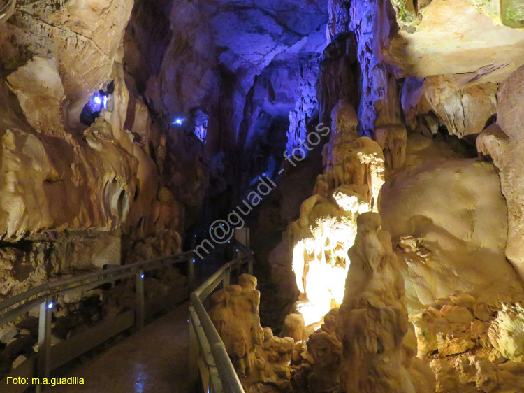 REVILLA DE POMAR (102) Cueva de los Franceses