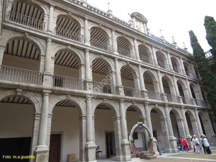 ALCALA DE HENARES (207) Universidad - Patio Sto Tomas de Villanueva