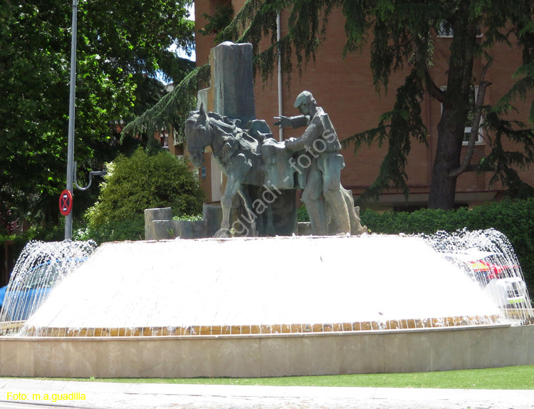 ALCALA DE HENARES (546) Plaza Puerta de Aguadores