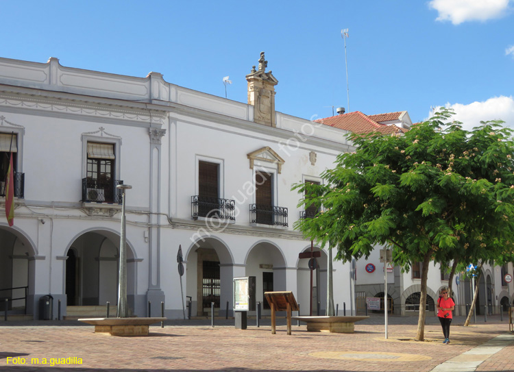 ALMENDRALEJO (116) Plaza España