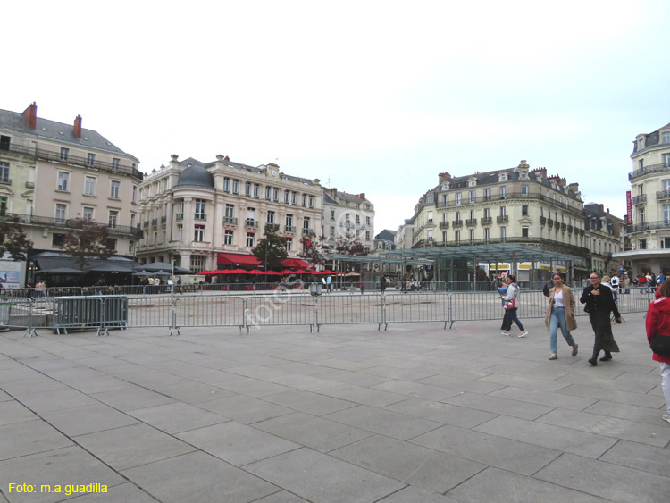 ANGERS (257) Place du Ralliement