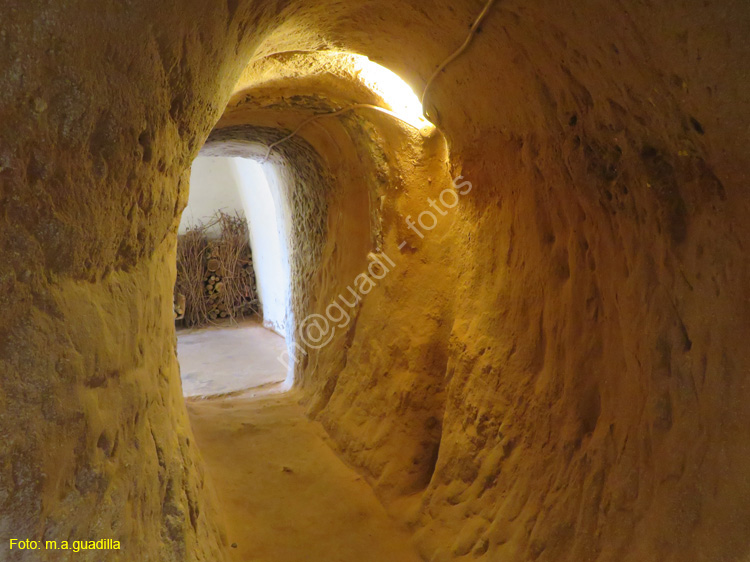 ARNEDO (153) Las cuevas de los 100 pilares