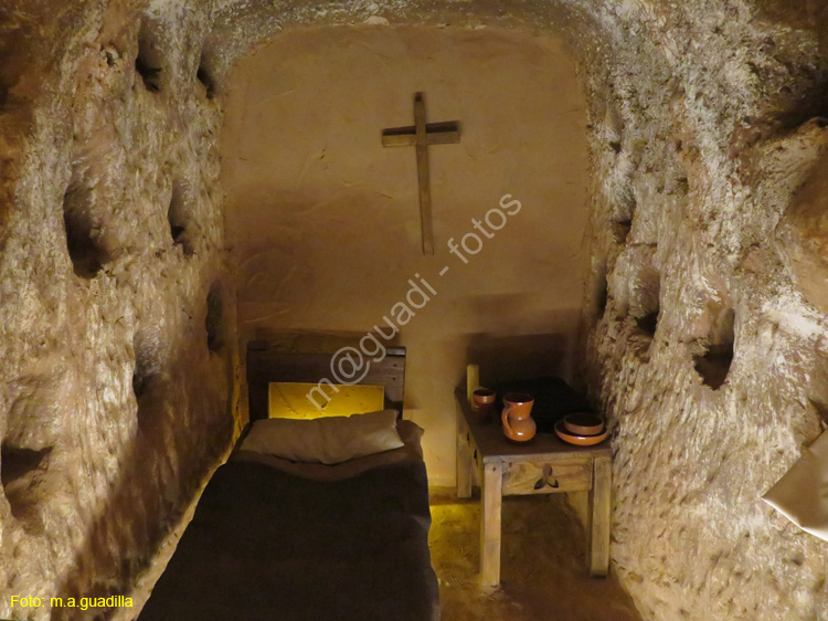 ARNEDO (166) Las cuevas de los 100 pilares