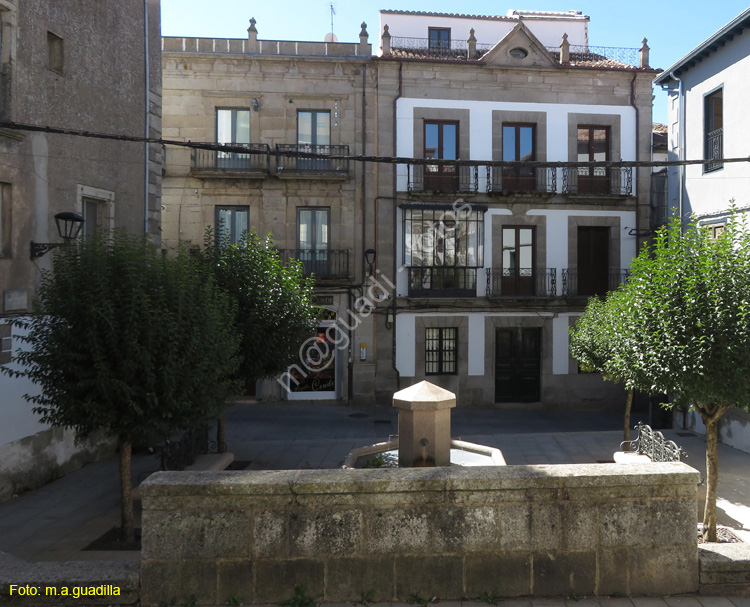 BEJAR (165) Plaza Gomez Rodulfo