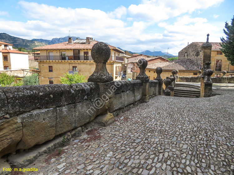 BRIÑAS (106) Iglesia de la Asuncion