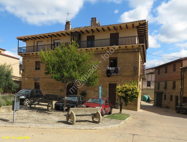 BRIÑAS (107) Plaza de la Constitucion