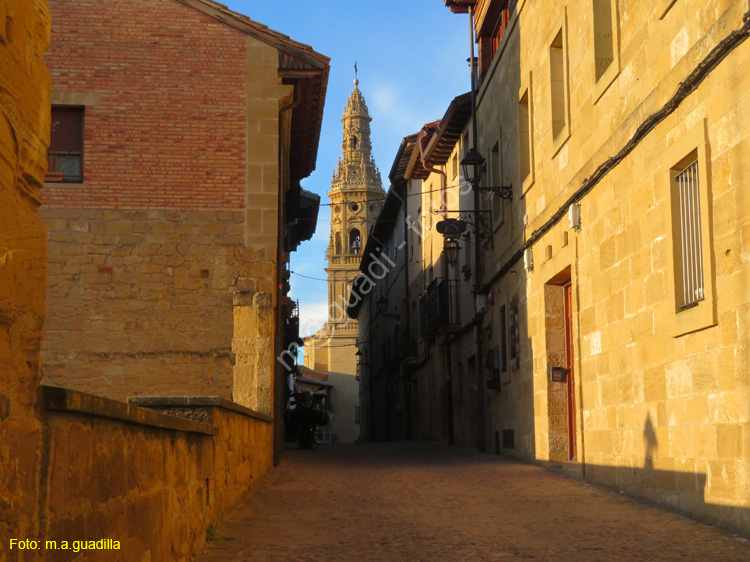 BRIONES (115) Calle San Juan