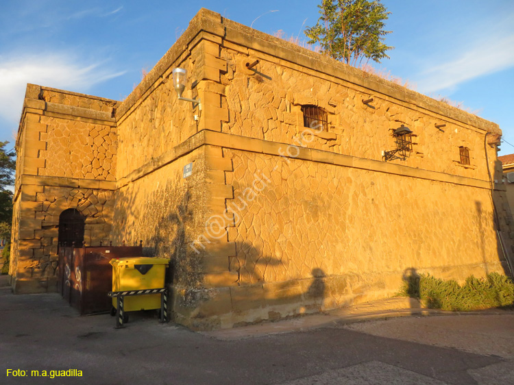 BRIONES (167) Castillo